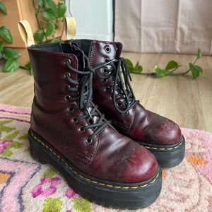 PLATFORM DR. MARTENS